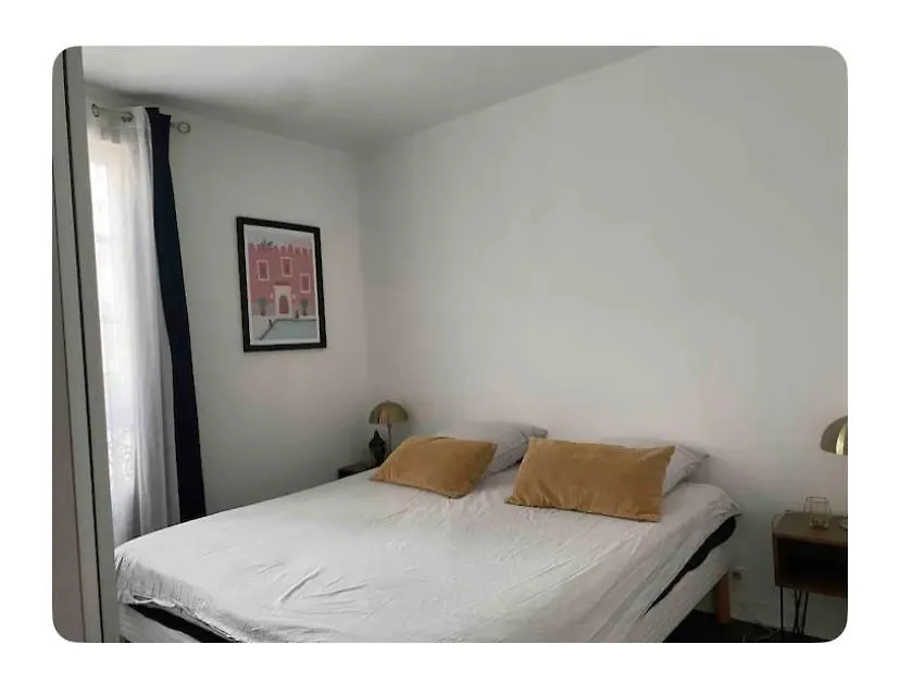 Cosy A * Paris